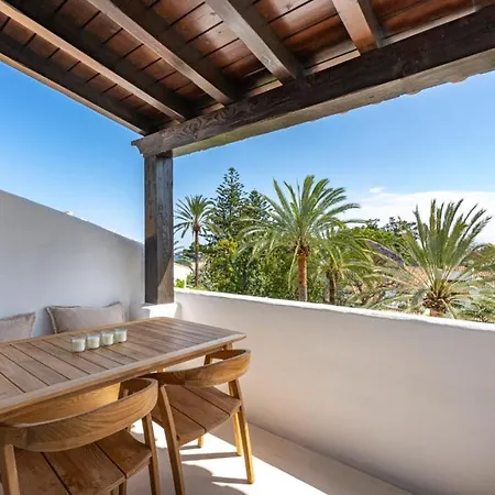 Penthouse Puente Ref #105 Apartament *